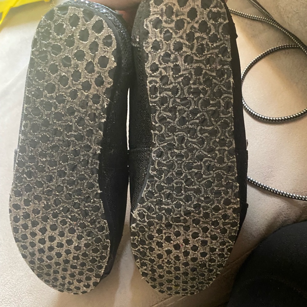 TOMS - Picture 6 of 8